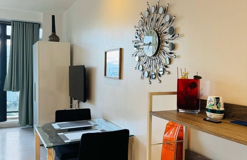 Downtown Apartment | Makati City Poblacion
