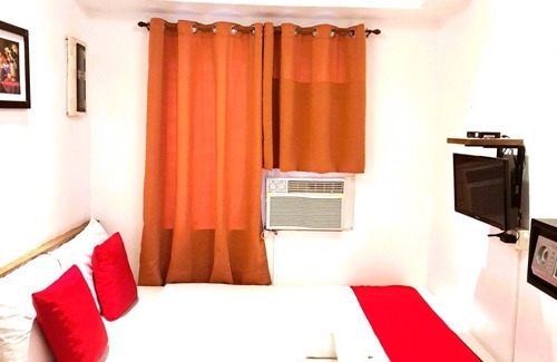 Downtown Hotel | Makati Poblacion Hotel