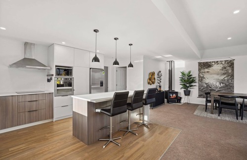 Wanaka House | Mako Haven - Wanaka Mountain Outlook