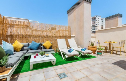 La Merced Apartment | -MalagaSunApts-City Centre Terrace Pool Parking