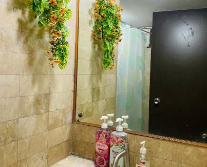 Luzon Apartment | Malate Staycation