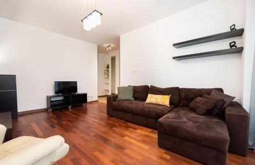 Targowek Apartment | Malborska Lovely Apartment