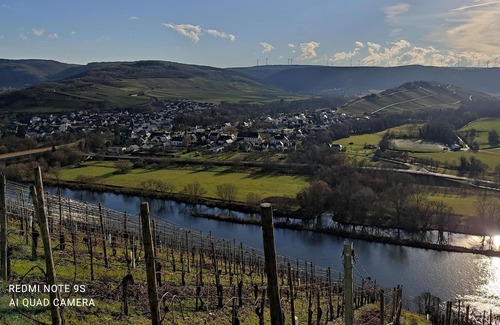 Muelheim Apartment | Malburg apartment rental - 5 bed apartment