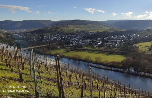 Muelheim Apartment | Malburg apartment rental - 5 bed apartment