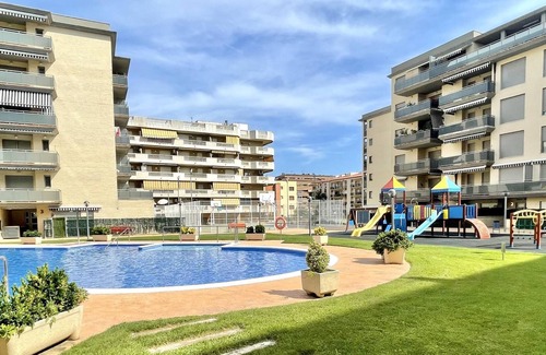 La Pineda Apartment | MALDIVAS III NEXT TO THE BEACH WITH SWIMMING POOL AND HEATED