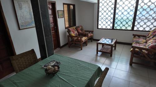 Accra Apartment | Malgré tout