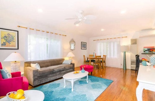 Eastern Malibu Apartment | Malibu Beach Paradise Apartments