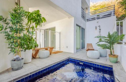Eastern Malibu House | Malibu Breeze - hot tub, ocean view, steps to beach