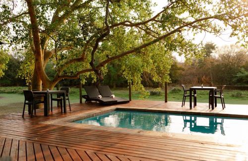 Maruleng Cabin | Malilule Safaris