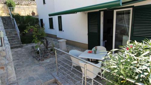 Milcetici Apartment | Malinska Apartment 15