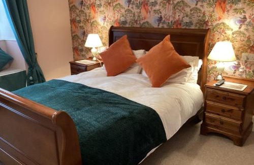 Montrose Apartment | Mall House self catering apartment
