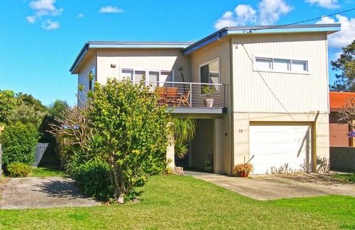 Culburra Beach House | MALL24C - Beach 100m - Culburra Beach