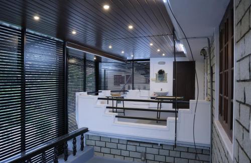 Alwaye House | Malpans Mansion