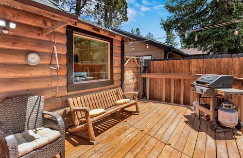 Big Bear City Cabin | Maltby Modern LOG Cabin #2307