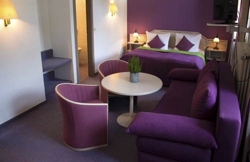 Bergisch Gladbach Hotel | Malteser Komturei Hotel/Restaurant
