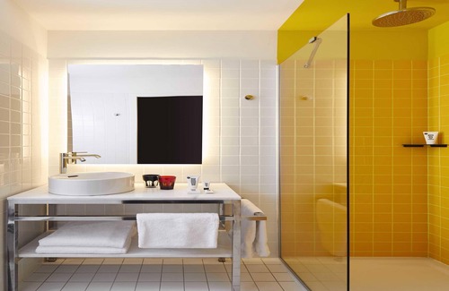 Puteaux Hotel | Mama Shelter Paris La Défense