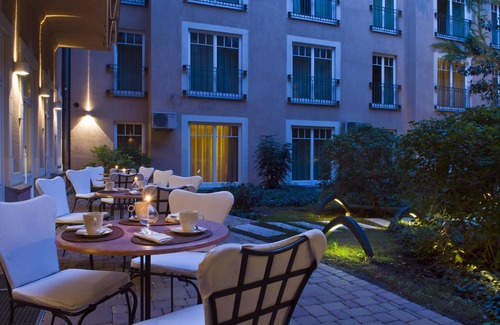 Terezvaros House | Mamaison Residence Izabella Budapest