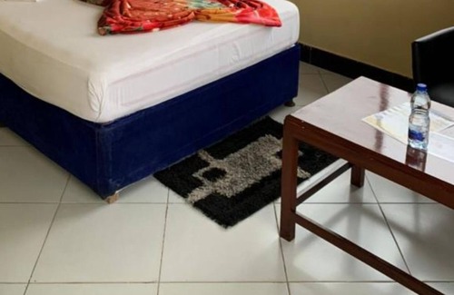 Mabibe Hotel | Mambosasa View Executive Hotel