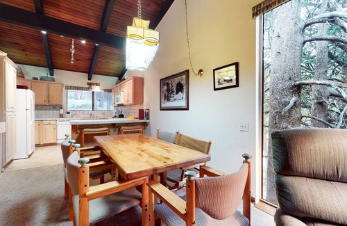 Mammoth Lakes Condo | Mammoth West 101 Updated Condo, Just A Short Walk to Canyon Lodge by RedAwning
