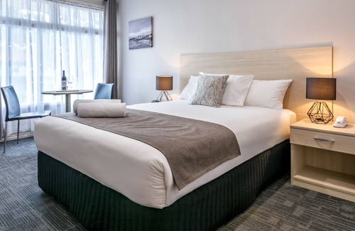 Centennial Park Hotel | Mandala Ace Albany Hotel