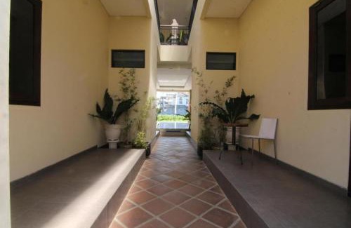 Banyuasri Hotel | MANDARI HOTEL SINGARAJA