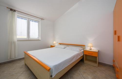 Lovrecica House | MANFROI house with apartments