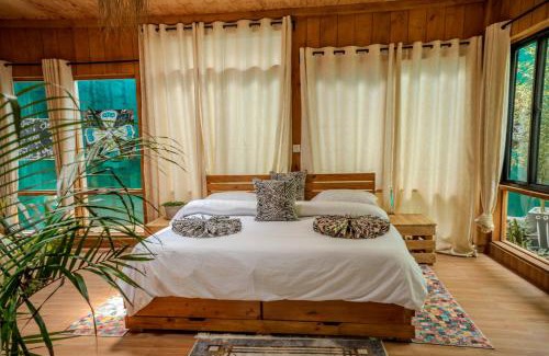 Nkoanrua House | Mango Eco Cabin by Banana Farm