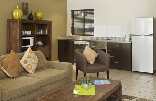 Palm Cove Hotel | Mango Lagoon Resort & Wellness Spa