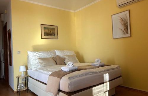 Siofok Apartment | Mango613