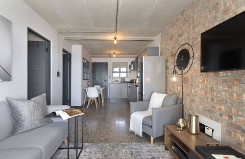 West Beach Apartment | Manhattan on Coral 7