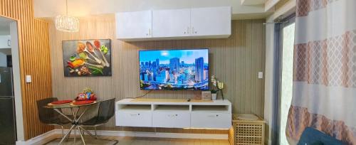 Socorro Apartment | Manhattan plaza tower 1 with balcony,wifi,can cook