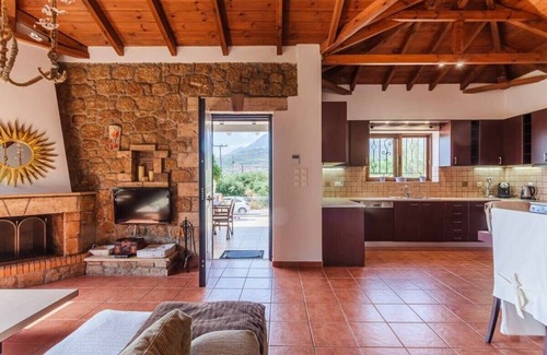 Riglia House | Mani's Aura Seaside-Paradise Villa up to 8ppl