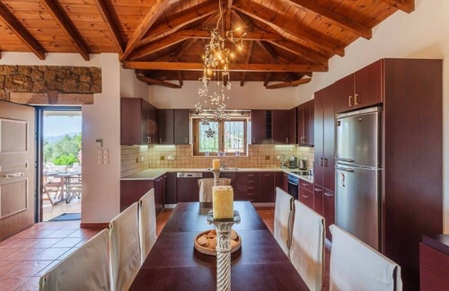 Riglia House | Mani's Aura Seaside-Paradise Villa up to 8ppl