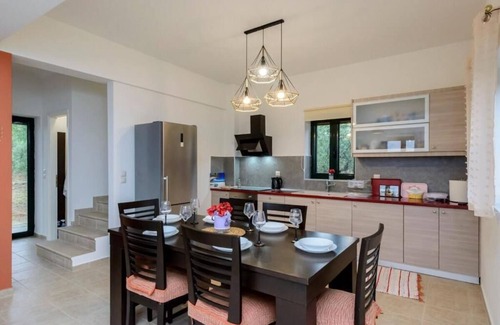 Riglia Villa | Mani's Best Kept Secret - Seaview Villa Lida