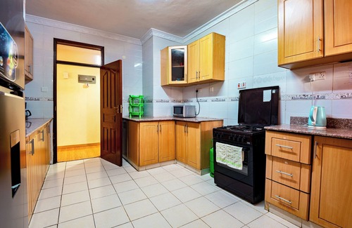 Kileleshwa Apartment | Mani's Home Away From Home