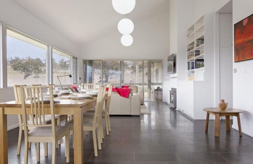 Jindabyne House | Manna Tree Farm - Modern 3BR House on 100 Acres l Mountain Views l WiFi l BBQ l Wood Fire