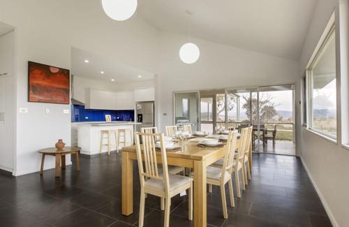 Jindabyne House | Manna Tree Farm - Modern 3BR House on 100 Acres l Mountain Views l WiFi l BBQ l Wood Fire