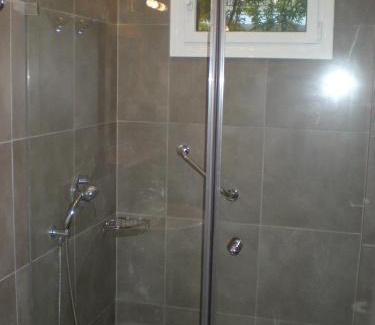 Skiathos Town Apartment | Manolis' House