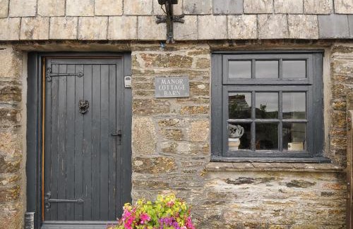Callington House | Manor Cottage Barn