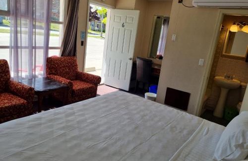 Southampton Hotel | Manor Motel