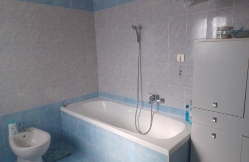 Berra Bed & Breakfast | Manor Room bike Garden