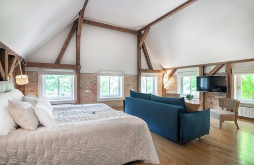 Nowe Warpno Bed & Breakfast | Manowce Palace - Quadruple Room with Lake View (Room 3)