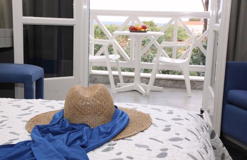 Platanes Hotel | Mantenia Hotel