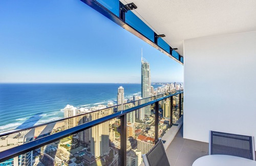 Surfers Paradise Apartment | Mantra Circle on Cavill