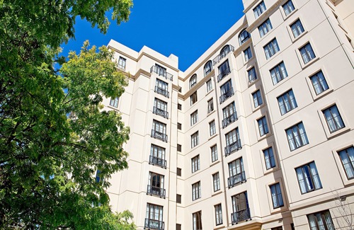 East Melbourne Apartment | Mantra on Jolimont Melbourne