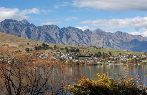 Queenstown Apartment | Mantra The Point