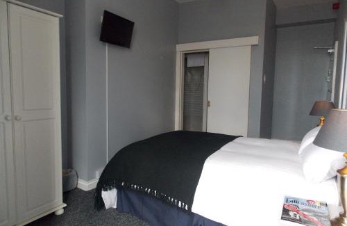 North Shore Hotel | Maples Hotel