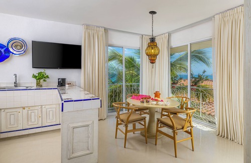 Cabo San Lucas Hotel | Mar del Cabo By Velas Resorts