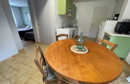 Auzits Apartment | Marba Chez Houda et Régis