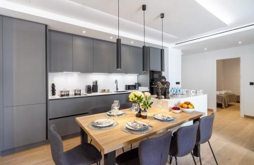 Puerto Banus Apartment | MARBELLA BANUS SUITES - Daisy Playas del Duque Banús Beach Apartment